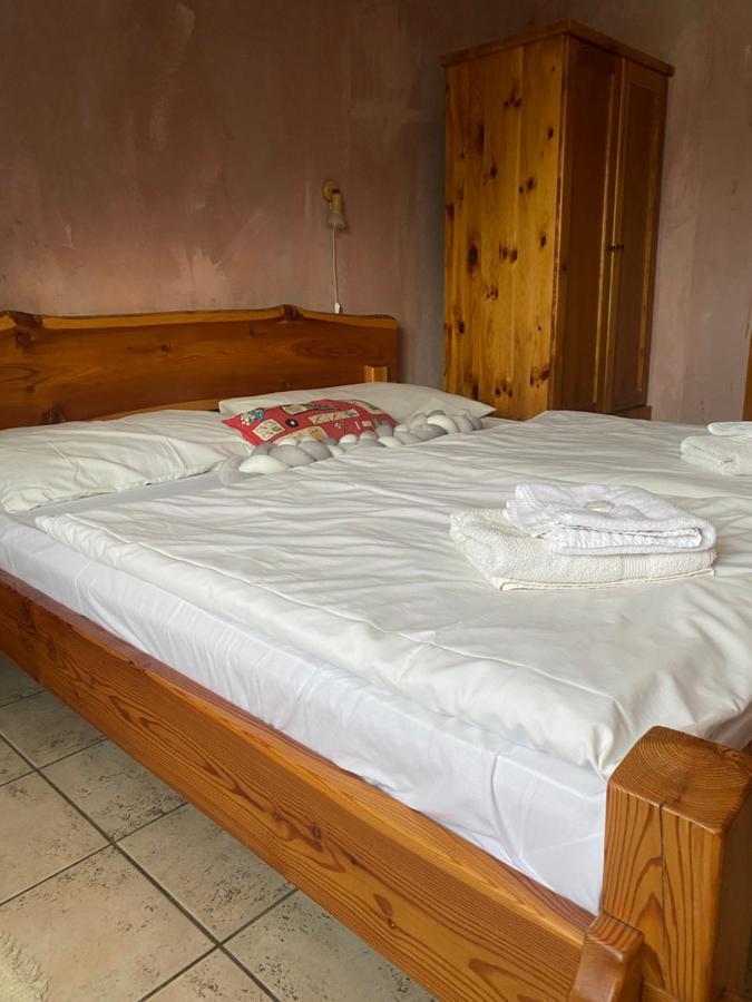 Hostel Caferazy Poprad Ngoại thất bức ảnh